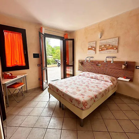 Guest house Homes- Crisalide La Maddalena (Sassari)