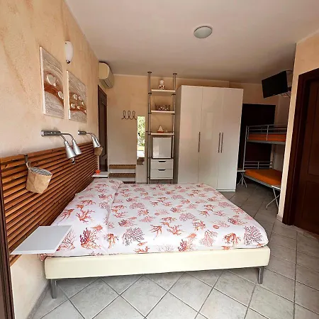 Guest house Homes- Crisalide La Maddalena (Sassari)