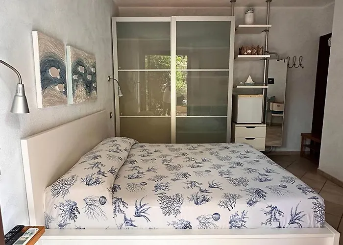 Pensión Homes- Crisalide La Maddalena (Sassari)